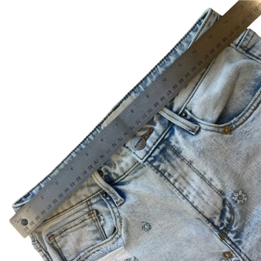 DRIFTWOOD Gizelle Distressed Floral Embroidered Ankle Jeans